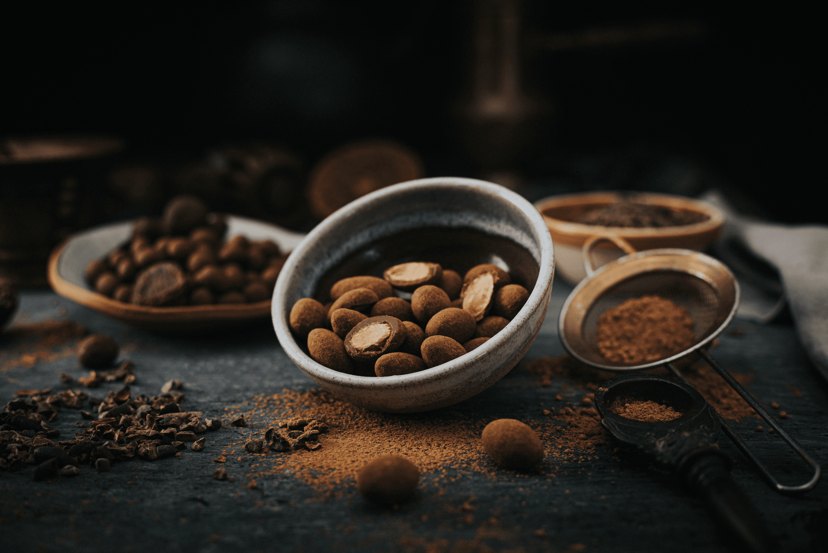 Cinnamon Almonds in Milk chocolate product